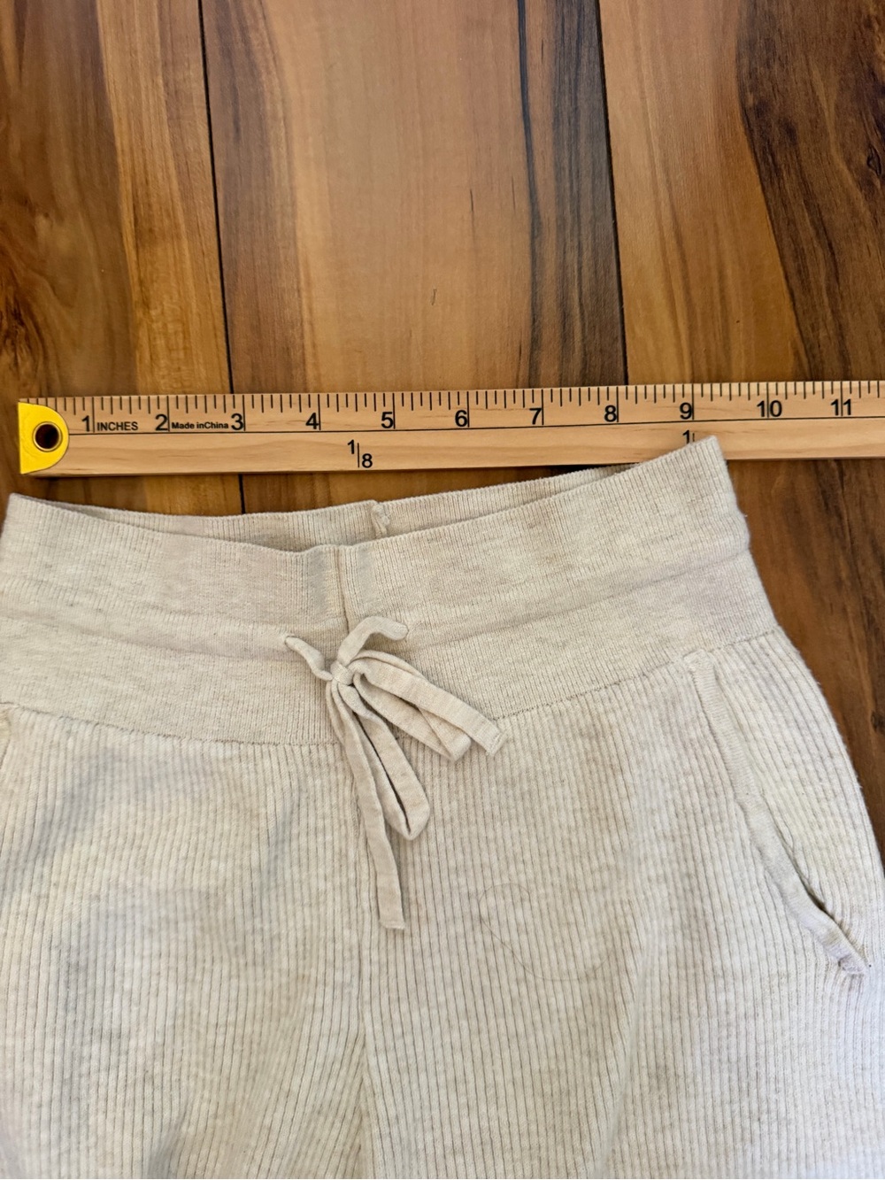 Uniqlo Women’s Washable Cream Knit Ribbed Pants - Picture 9 of 11